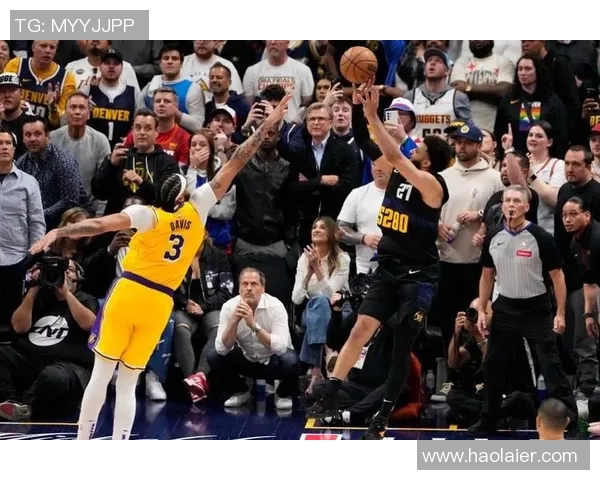 湖人对掘金G4戴维斯表现分析及比赛关键时刻回顾