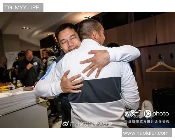 广州篮球队团队协作深度解析与其他球队的对比研究 广州篮球队团队协作深度解析与其他球队的对比研究